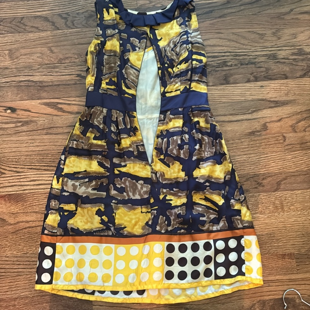 Cute & uniquely patterned Dress! - Picture 7 of 10